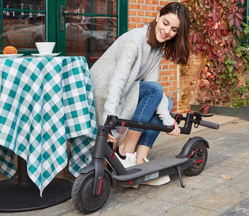 Xiaomi FBC4004GL Trottinette Électrique Mixte Adulte