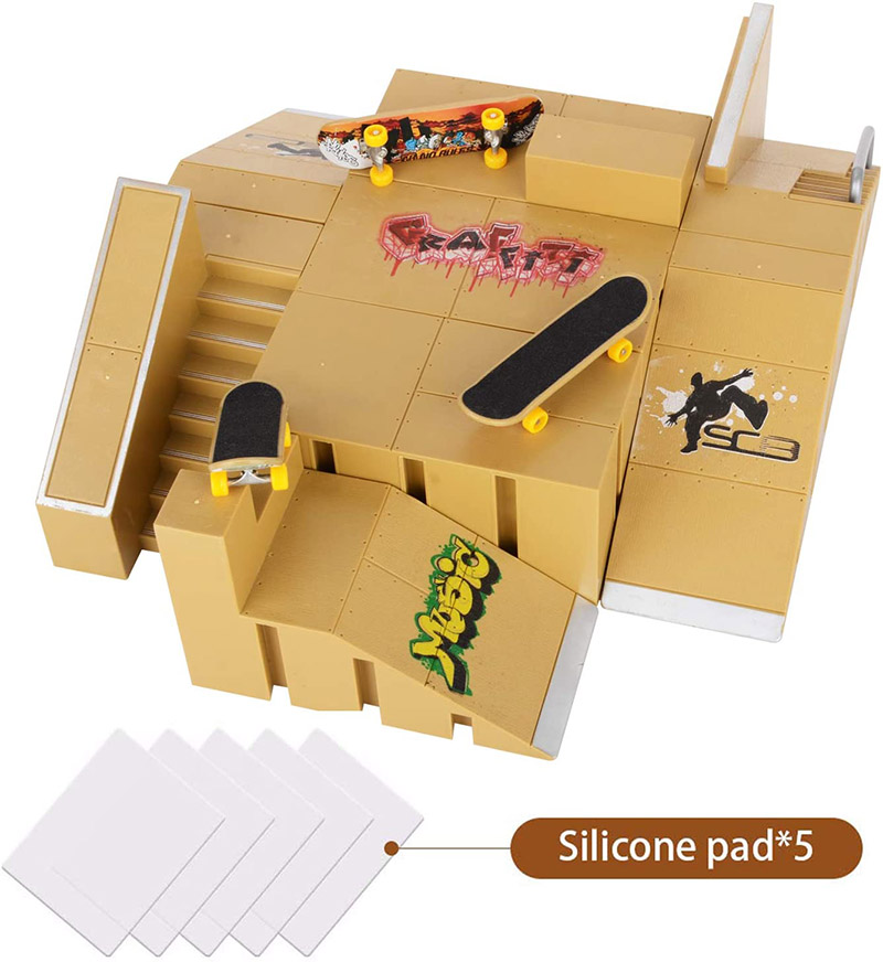 Kids Hobby Mini Finger Skateboard Ramp Park Kit