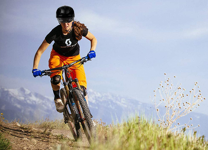 Test KINGLEAD Casque de Vélo Unisexe de Réglable Casque VTT avec Visière
